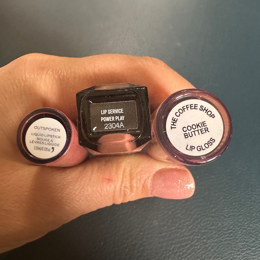 Lip gloss bundle - Picture 2 of 2